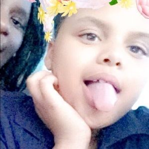 Meet your Posher, Jeranisha